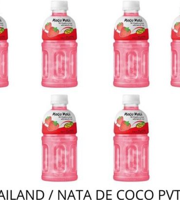 Mogu Mogu Strawberry Juice with 25% NATA De Coco Energy booster
