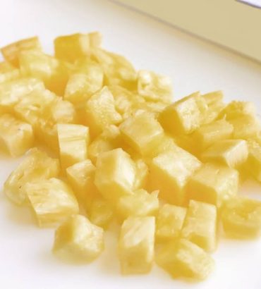 Pineapple Cubes Cut