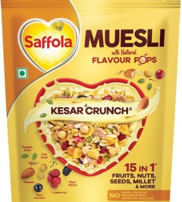 Saffola Muesli Kesar Crunch with Flavour Pops